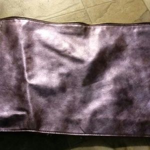 Metallic oversize clutch